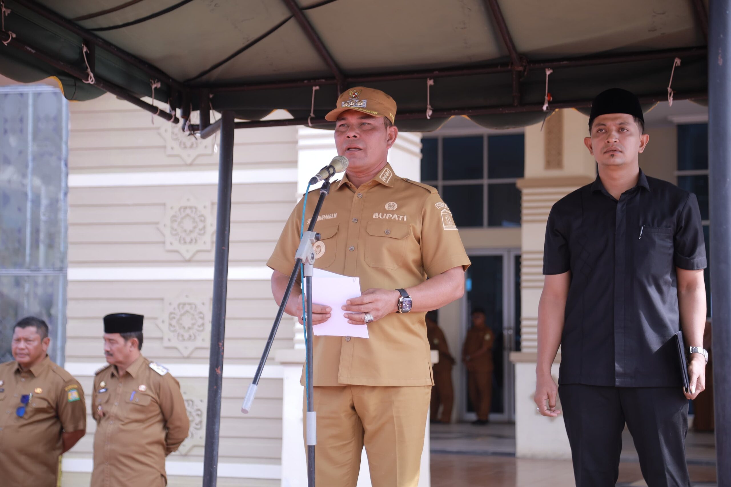 Pemkab Aceh Besar Lantik 2.378 PPPK Paruh Waktu, Bupati Muharram Idris: Perkuat Layanan Publik hingga Gampong