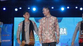 Sekda Aceh M. Nasir mewakili Gubernur Mualem hadiri puncak Bhayangkara Fest 2026 di Mapolda. Apresiasi sinergi Polri-masyarakat & ucapkan selamat HUT Bhayangkara ke-80, Selasa 23/06/2026.