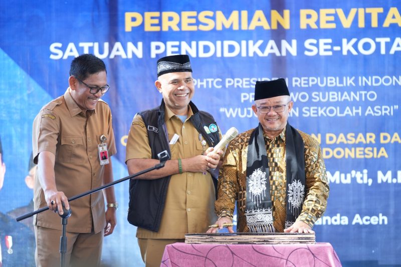 Menteri Pendidikan Dasar dan Menengah Prof. Abdul Mu'ti resmikan sejumlah sekolah penerima bantuan Revitalisasi Sekolah 2026 di SLB YPAC Banda Aceh, Selasa 23/6/2026.