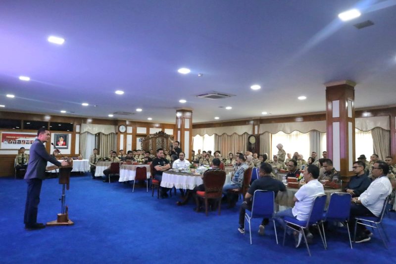 Sekda Aceh M. Nasir, S.IP., MPA didampingi Karo Adpim Setda Aceh Akkar Arafat menggelar silaturahmi dengan Praja Institut Pemerintahan Dalam Negeri (IPDN) asal Aceh di Kampus IPDN Jatinangor, Sumedang, Minggu 28/6/2026 pukul 11.00-13.30 WIB.