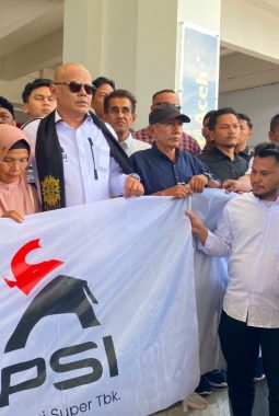 Ratusan Warga hingga Eks Kombatan GAM Jemput Ketua PSI Aceh T Rival Amiruddin, Konvoi Keliling Banda Aceh