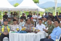 Sekretaris Daerah Aceh M. Nasir bersama Forkopimda Aceh menghadiri peresmian Bendungan Rukoh di Kabupaten Pidie yang dilakukan Presiden Prabowo Subianto secara virtual dari NTB, Jumat 10/7/2026.