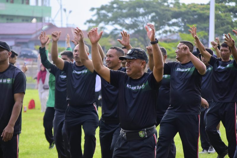 Ratusan peserta dari berbagai unsur mengikuti kegiatan gerakan hidup sehat, (2/8/2026). Foto.(Dok:Ist)