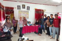 Pemerintah Kampung Kala Nempan bersama ibu-ibu kader, pemuda, dan aparatur desa saat berkumpul di kantor desa dalam rangka persiapan menyambut HUT ke-81 Kemerdekaan Republik Indonesia di Kecamatan Bandar, Kabupaten Bener Meriah, Senin (3/8/2026).foto.(dok: Rahmat Ramadhan)