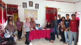 Pemerintah Kampung Kala Nempan bersama ibu-ibu kader, pemuda, dan aparatur desa saat berkumpul di kantor desa dalam rangka persiapan menyambut HUT ke-81 Kemerdekaan Republik Indonesia di Kecamatan Bandar, Kabupaten Bener Meriah, Senin (3/8/2026).foto.(dok: Rahmat Ramadhan)