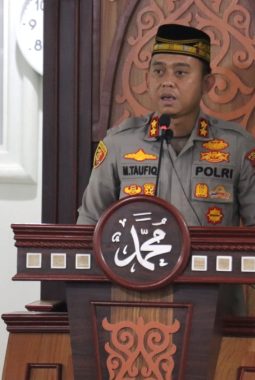 Dari Masjid Babuttaubah, Kapolres Aceh Tengah Serukan Warga Tangkal Hoaks dan Kenakalan Remaja