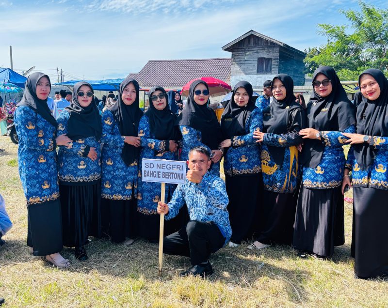 Keluarga besar SD Negeri Bahgie Bertona menyampaikan ucapan Dirgahayu Republik Indonesia ke-81 dengan semangat kemerdekaan dan kebersamaan.foto.(dok:Ist)