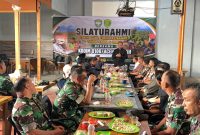 Ket Foto: Dandim 0106/Aceh Tengah Letkol Czi Rudy Haryanto bersama tokoh agama, tokoh masyarakat, tokoh pemuda dan pimpinan organisasi kemasyarakatan saat mengikuti kegiatan silaturahmi dalam rangka memperkuat persatuan dan perdamaian, Sabtu (22/8/2026).Dok:ist